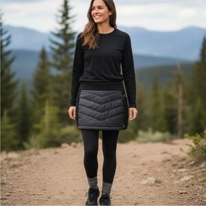 Smartwool Women’s Smartloft Quilted Zip Skirt Black Small